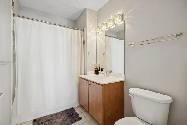 $299,000 | 645 North Kingsbury Street, Unit 1205, Chicago, IL 60654