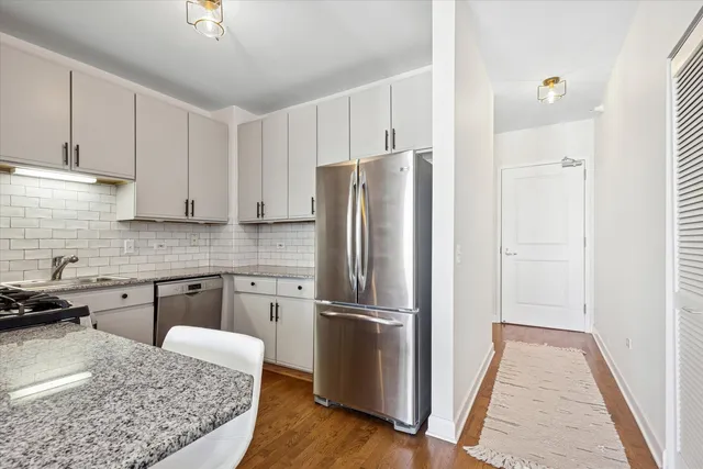 $299,000 | 645 North Kingsbury Street, Unit 1205, Chicago, IL 60654
