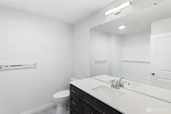 $3,200 | 9916 18th Avenue West, Unit G, Everett, WA 98204