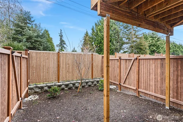 $3,200 | 9916 18th Avenue West, Unit G, Everett, WA 98204