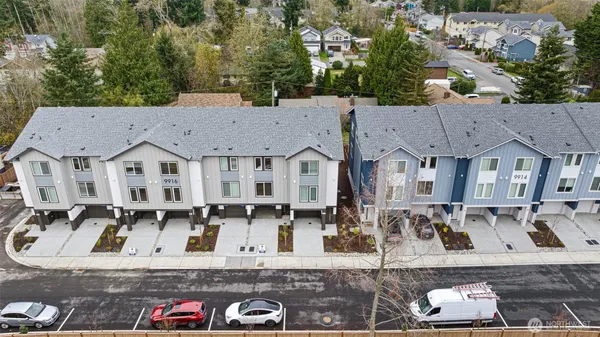 $3,200 | 9916 18th Avenue West, Unit G, Everett, WA 98204