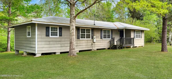 $99,900 | 411 Martin Luther King Jr Drive, Poplarville, MS 39470