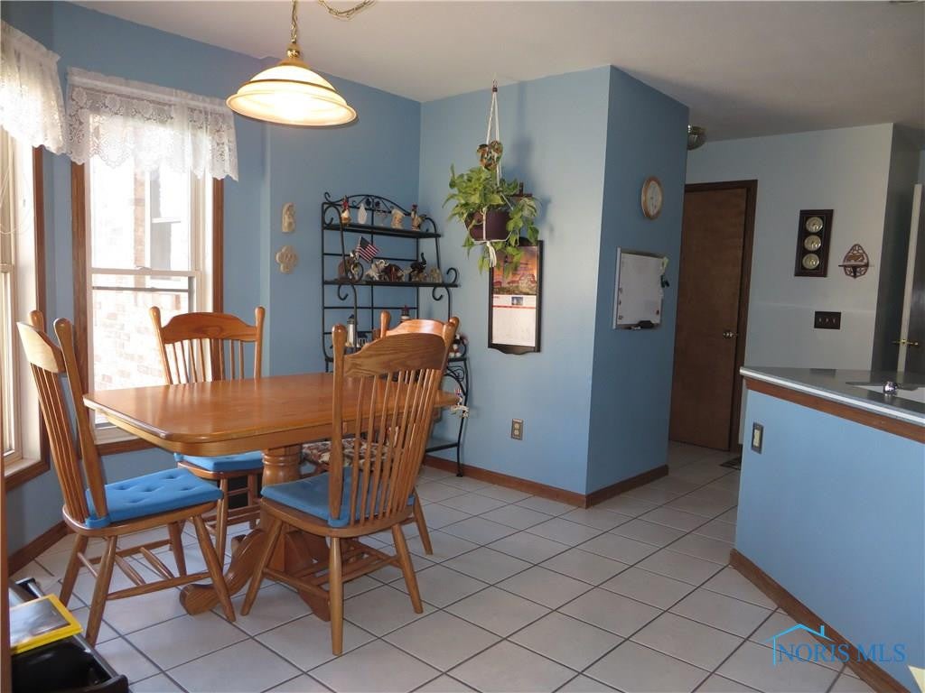4204 Brown Road Oregon, OH 43616 - Photo 2 of 20 Gallery Image 2