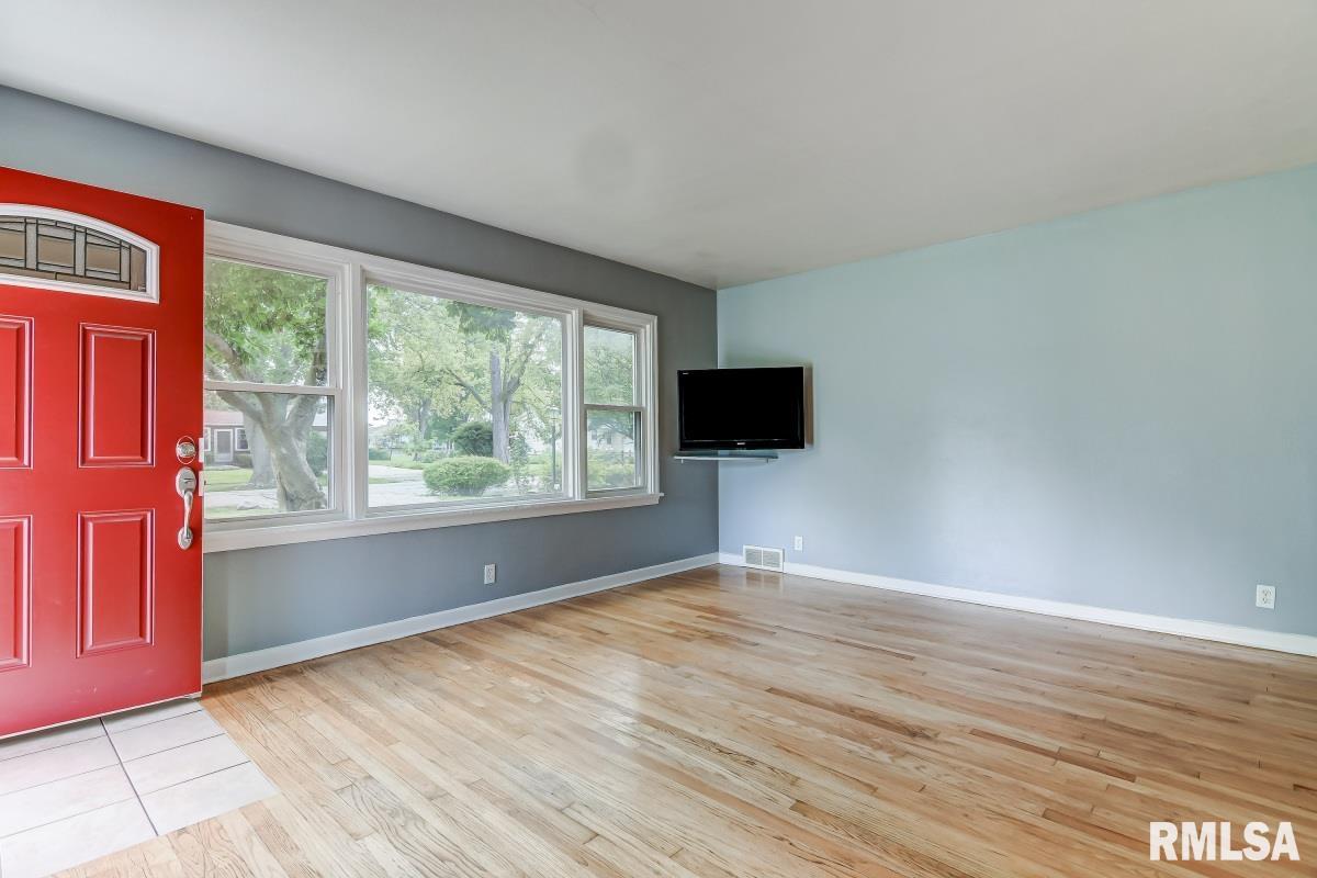 3209 South 5th Street Springfield, IL 62703 - Photo 4 of 24 Gallery Image 4