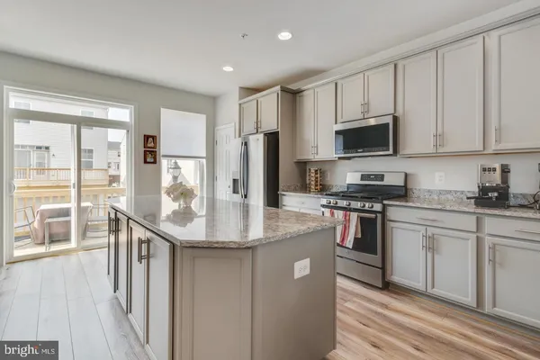 $3,475 | 16211 Coolidge Avenue, Silver Spring, MD 20906