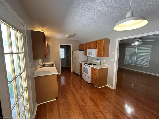 $1,700 | 5710 Country Lane, Greensboro, NC 27410