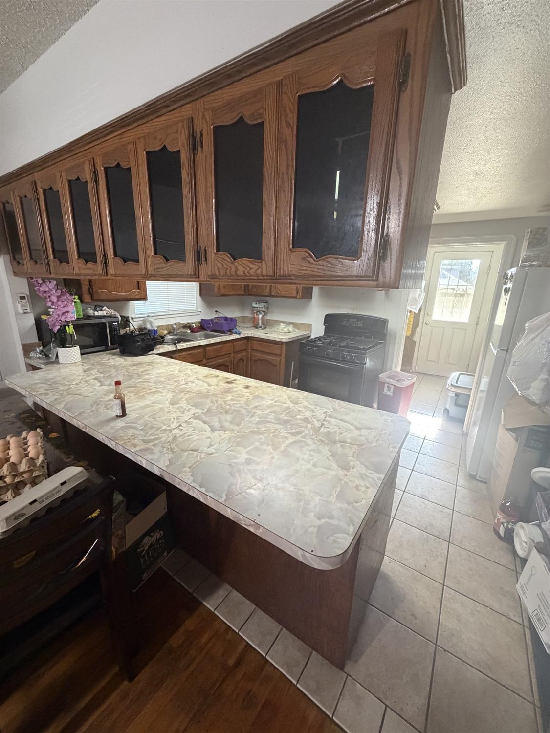 930 Sierra Street Madera, CA 93638 - Photo 4 of 17