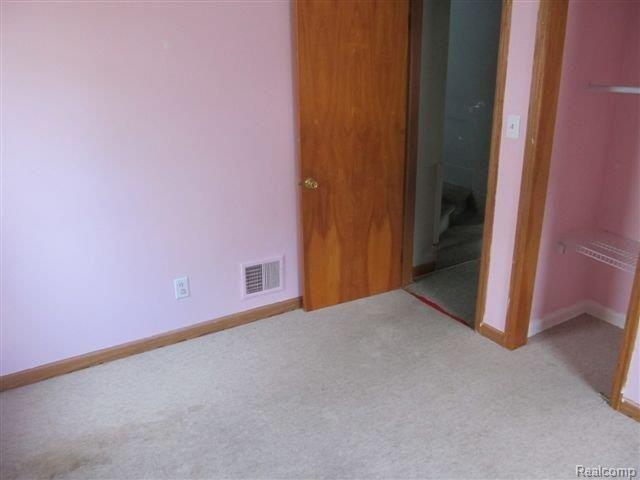 17787 Reno Street Riverview, MI 48193 - Photo 4 of 28 261-848620 bed2 a.JPG