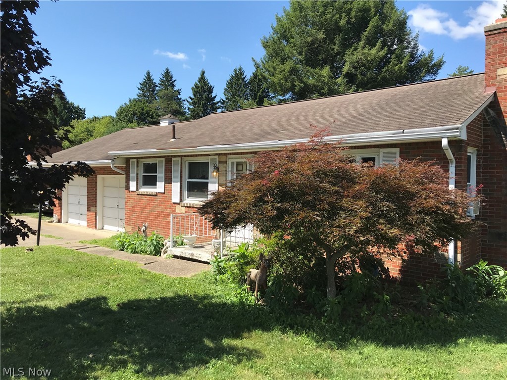 2810 Canton Road Uniontown, OH 44685 - Photo 2 of 5 Gallery Image 2