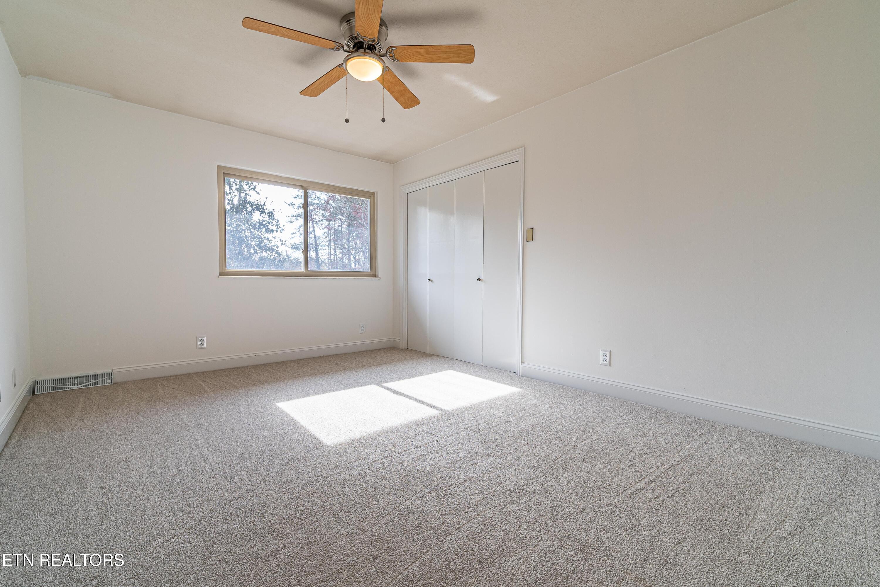 109 Baker Lane Oak Ridge, TN 37830 - Photo 20 of 37 DSC06891