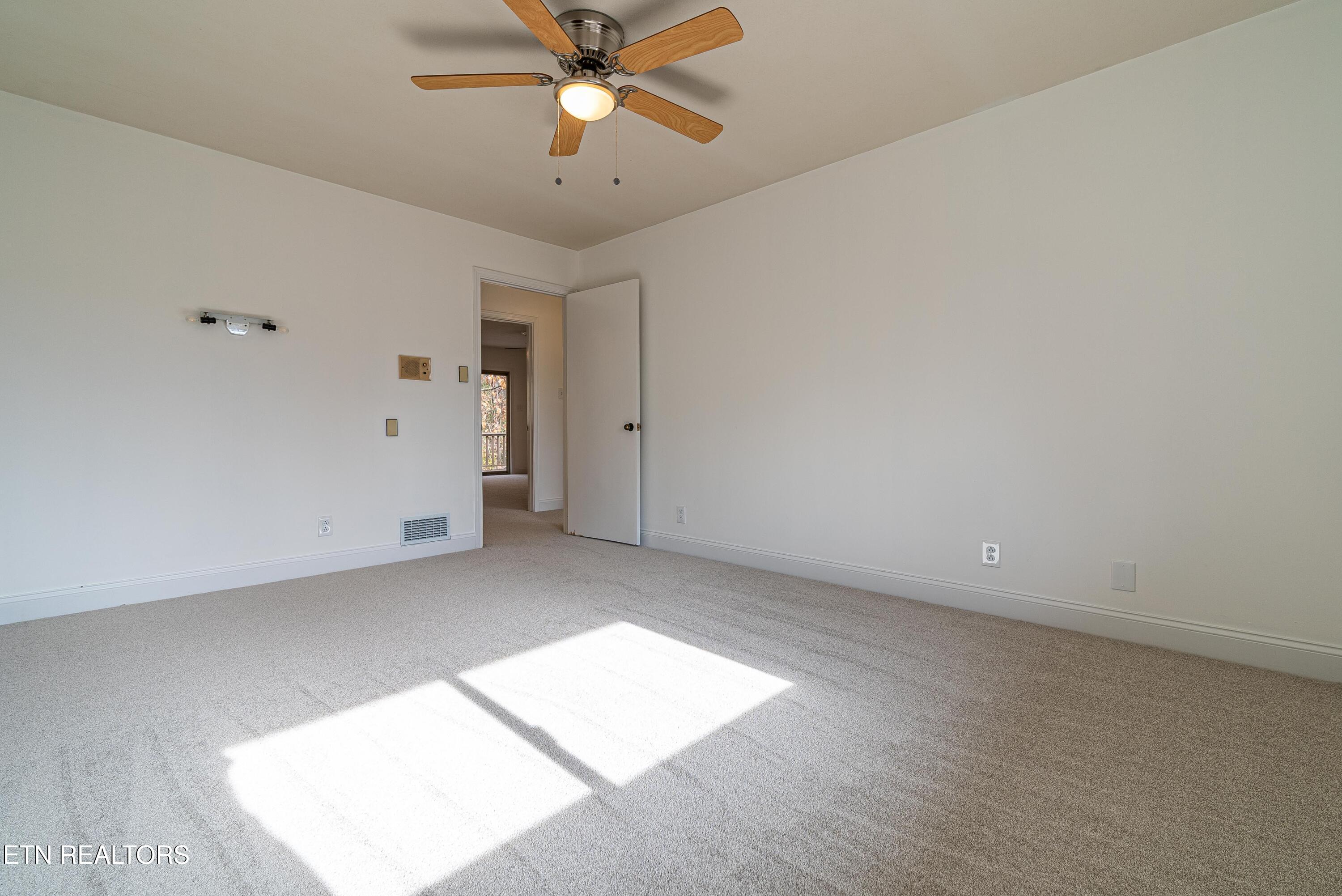 109 Baker Lane Oak Ridge, TN 37830 - Photo 21 of 37 DSC06900