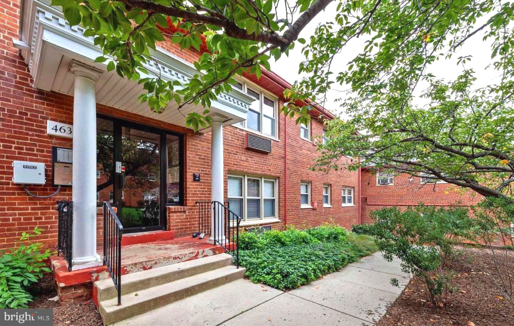 4635 20th Road North, Unit A Arlington, VA 22207 - Photo 1 of 12