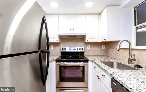 $1,590 | 4635 20th Road North, Unit A, Arlington, VA 22207
