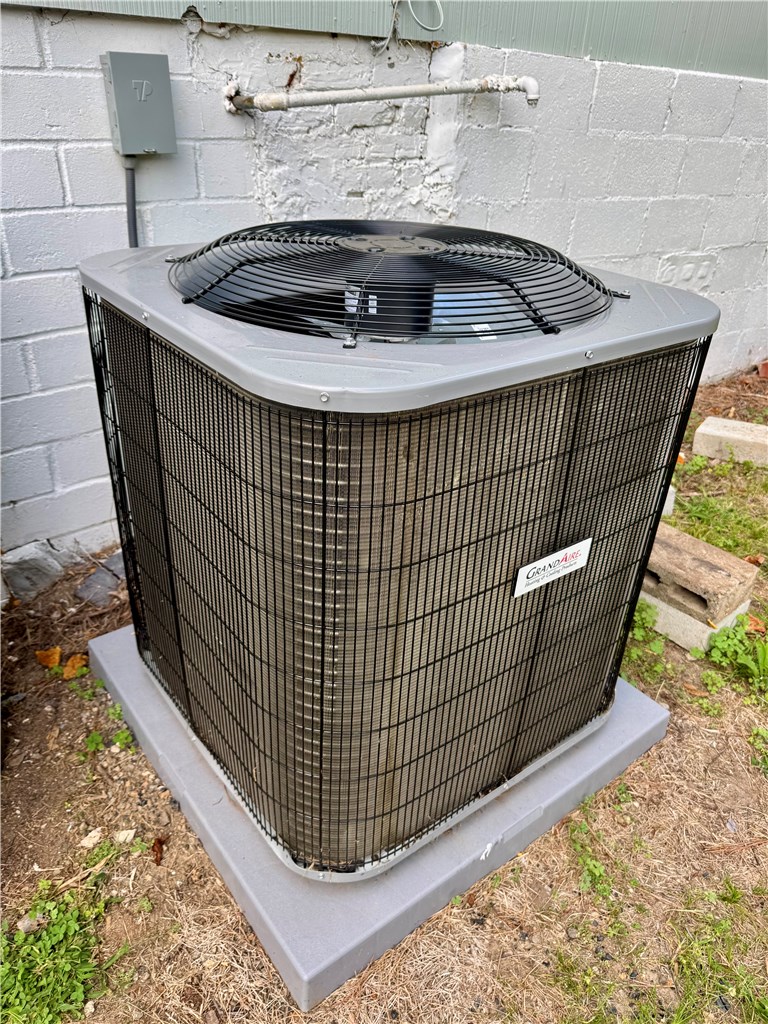 307 Mill Street Abbeville, SC 29620 - Photo 22 of 23