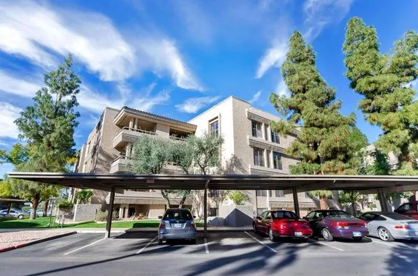 $2,000 | 5124 North 31st Place, Unit 517, Phoenix, AZ 85016