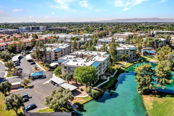 $2,000 | 5124 North 31st Place, Unit 517, Phoenix, AZ 85016