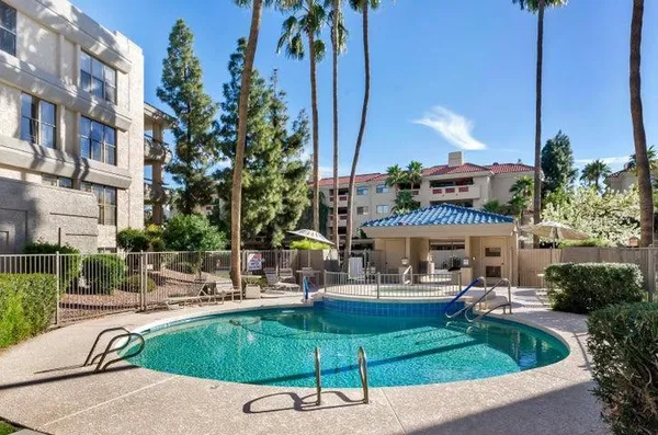 $2,000 | 5124 North 31st Place, Unit 517, Phoenix, AZ 85016