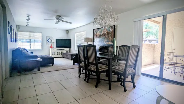 $2,000 | 5124 North 31st Place, Unit 517, Phoenix, AZ 85016