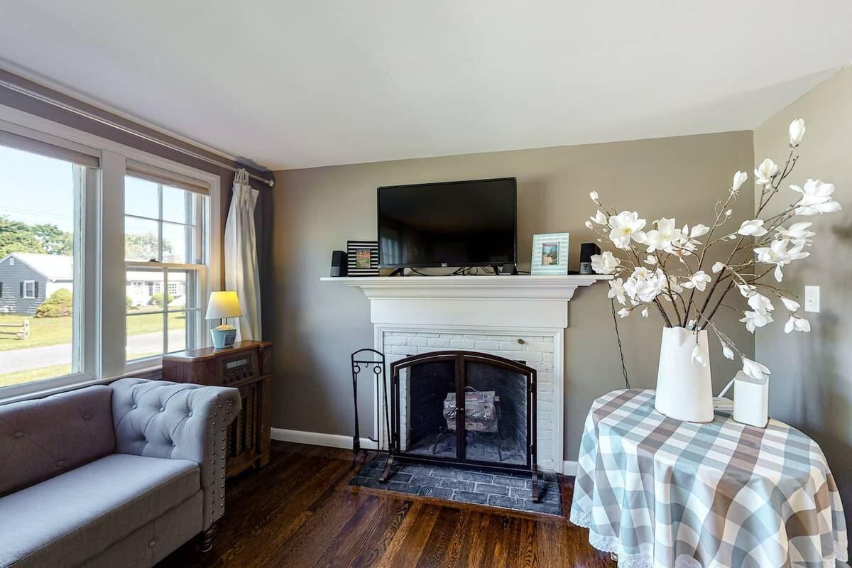 69 Crowes Purchase Road West Yarmouth, MA 02673 - Photo 7 of 26 6