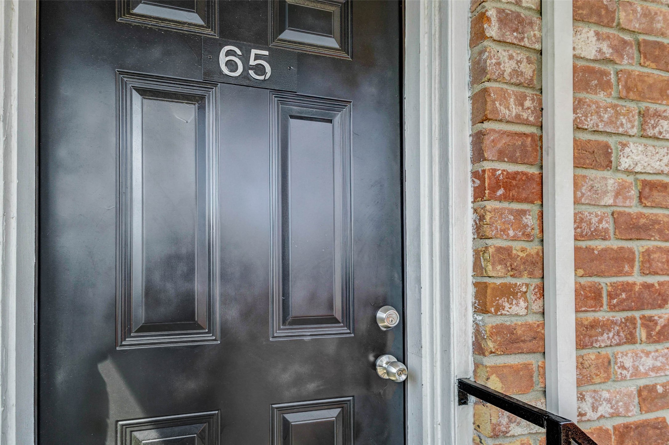 6402 Del Monte Drive, Unit 65 Houston, TX 77057 - Photo 21 of 21 a glass door with a shower