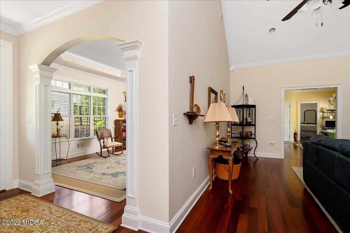 146 Lower Simmons Road Macon, GA 31220 - Photo 19 of 43 a very nice looking room with a large window