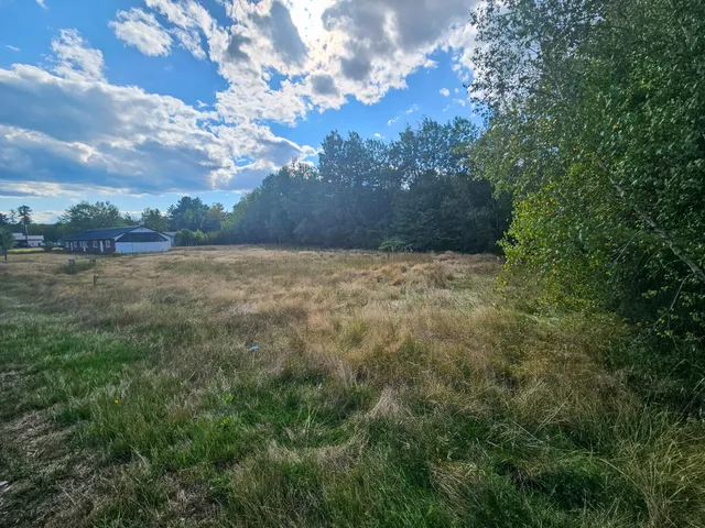 $99,999 | 2 & 4 Wilton Me 04294, Wilton, ME 04294