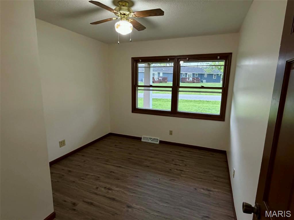 4508 West Ely Road Hannibal, MO 63401 - Photo 5 of 25