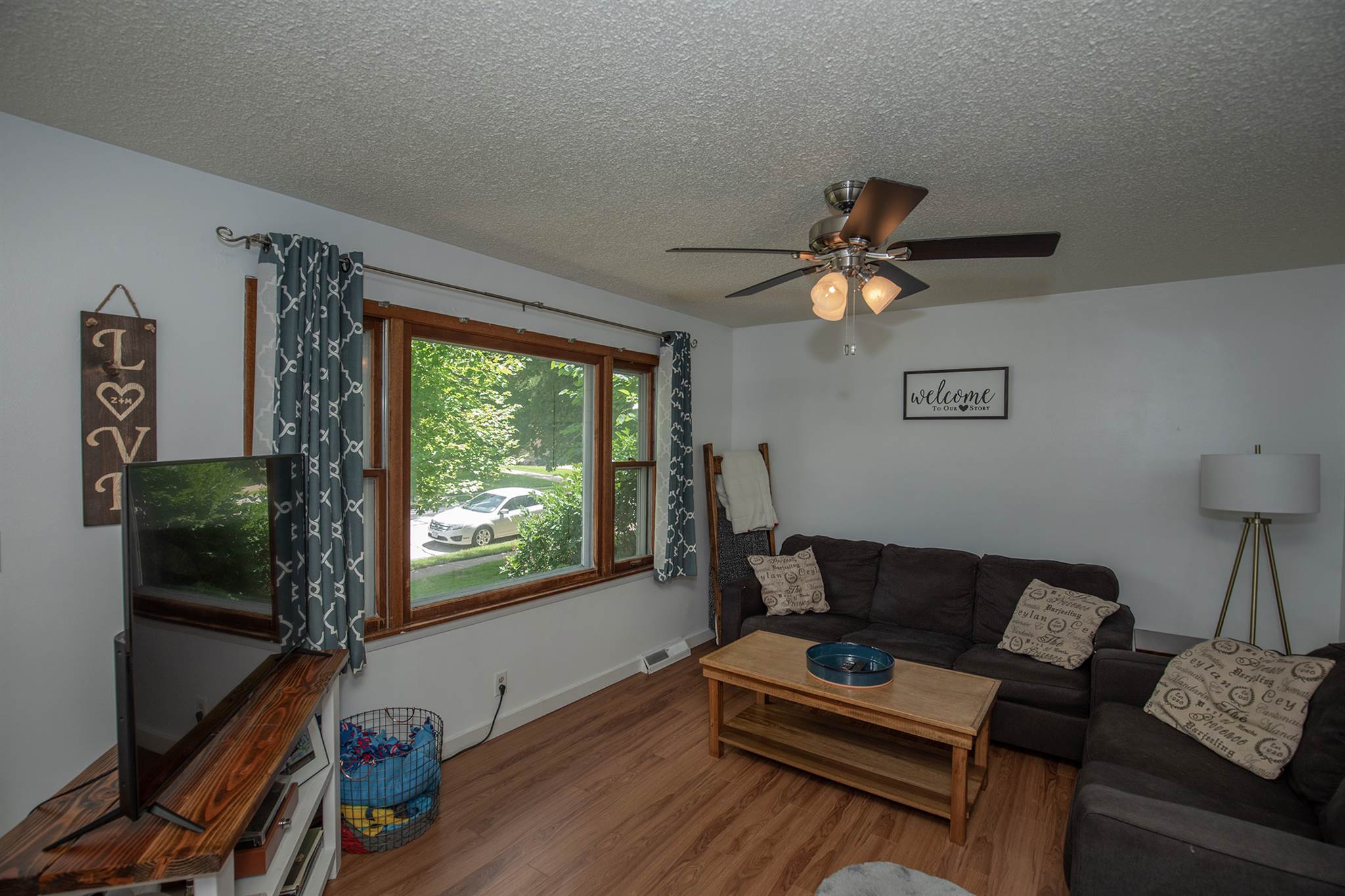 4630 North Ripley Street Davenport, IA 52806 - Photo 5 of 26 Gallery Image 5