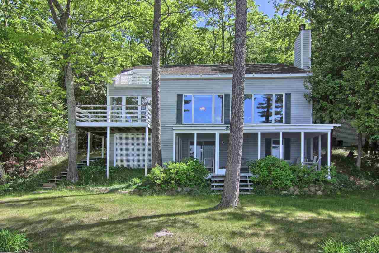 4076 Omena Point Road Omena, MI 49674 - Photo 2 of 37 1819822-1.JPG