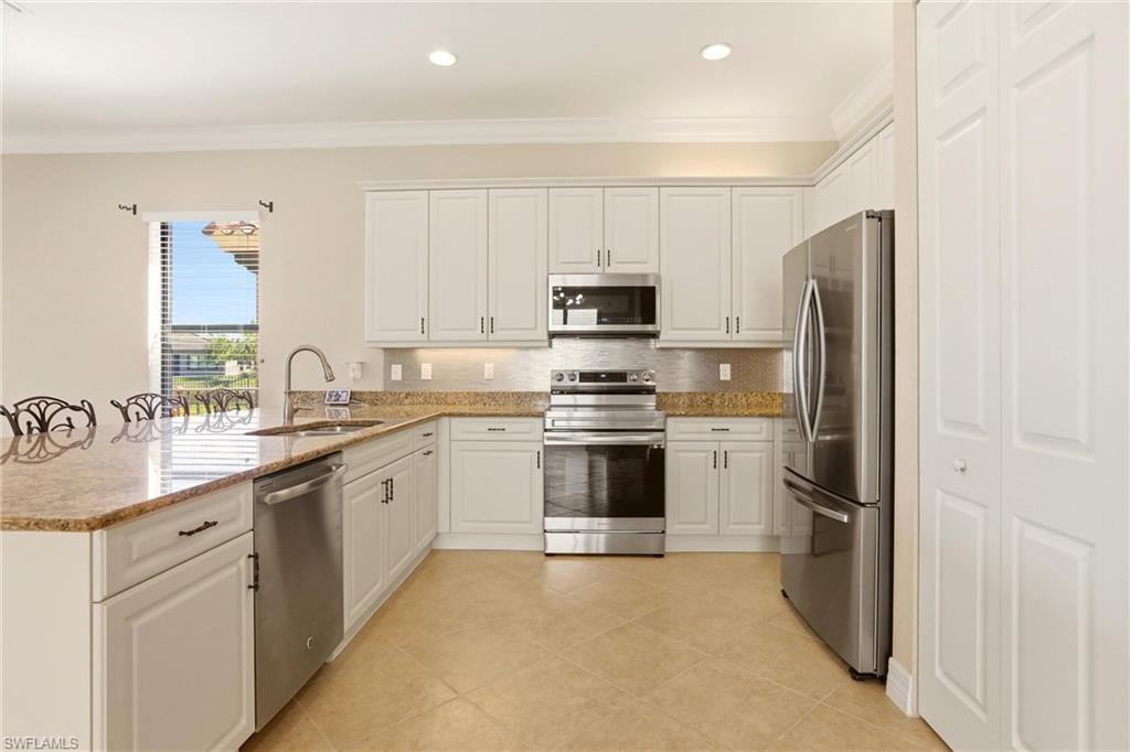 11505 Summerview Way Fort Myers, FL 33913 - Photo 13 of 50