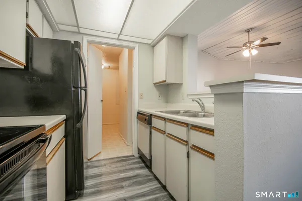 $1,700 | 82 Crown Knoll Court, Unit 152, Groton, CT 06340