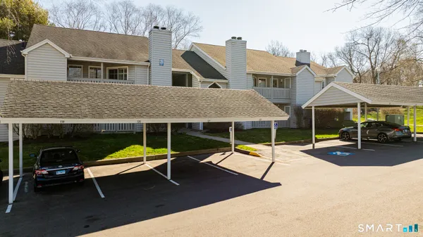 $1,700 | 82 Crown Knoll Court, Unit 152, Groton, CT 06340