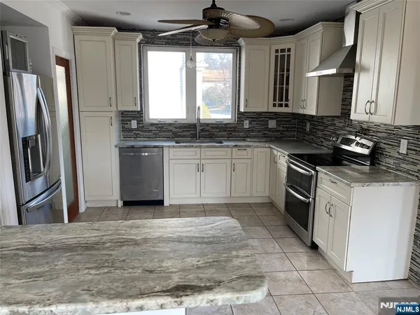 $4,300 | 138 Pompton Avenue, Verona, NJ 07044