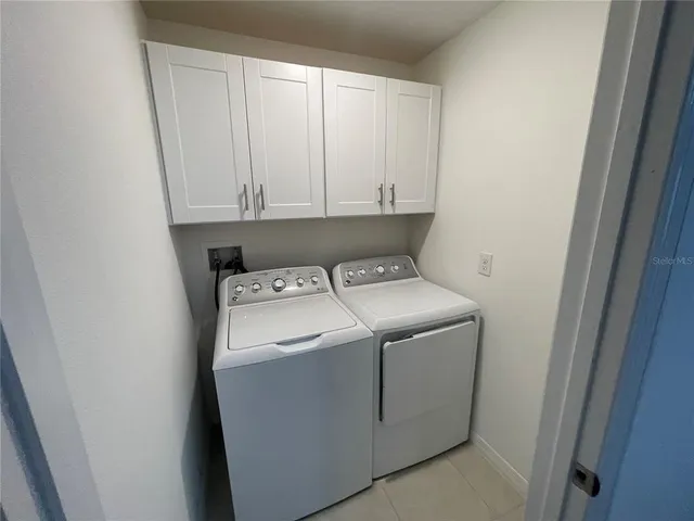 $2,000 | 30681 Veridian Way, Wesley Chapel, FL 33543