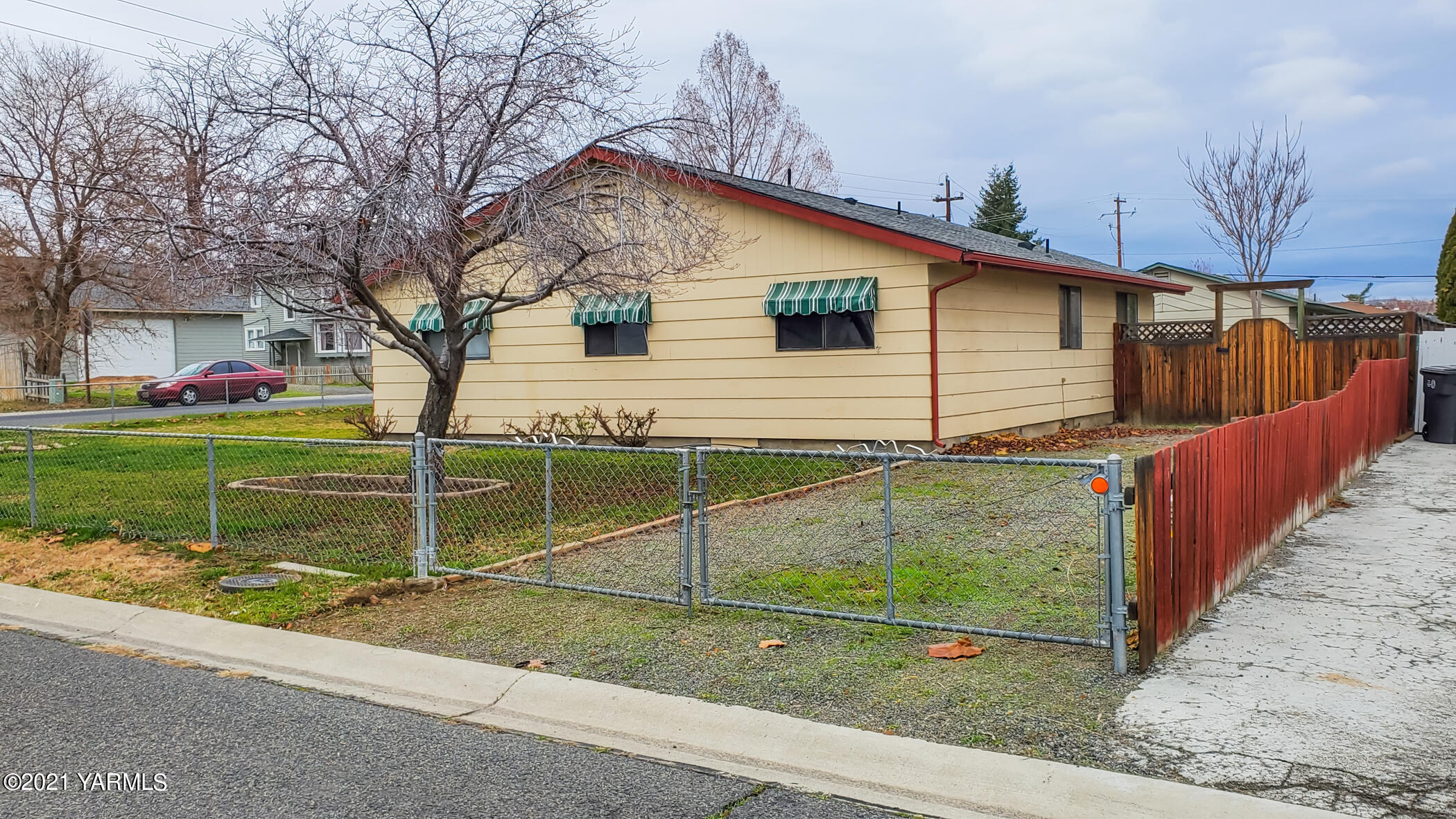 1503 South 27th Avenue Yakima, WA 98902 - Photo 26 of 26 a view of a house with a yard