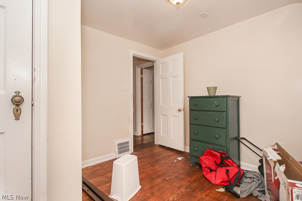 2050 Staunton Road Cleveland, OH 44118 - Photo 28 of 35