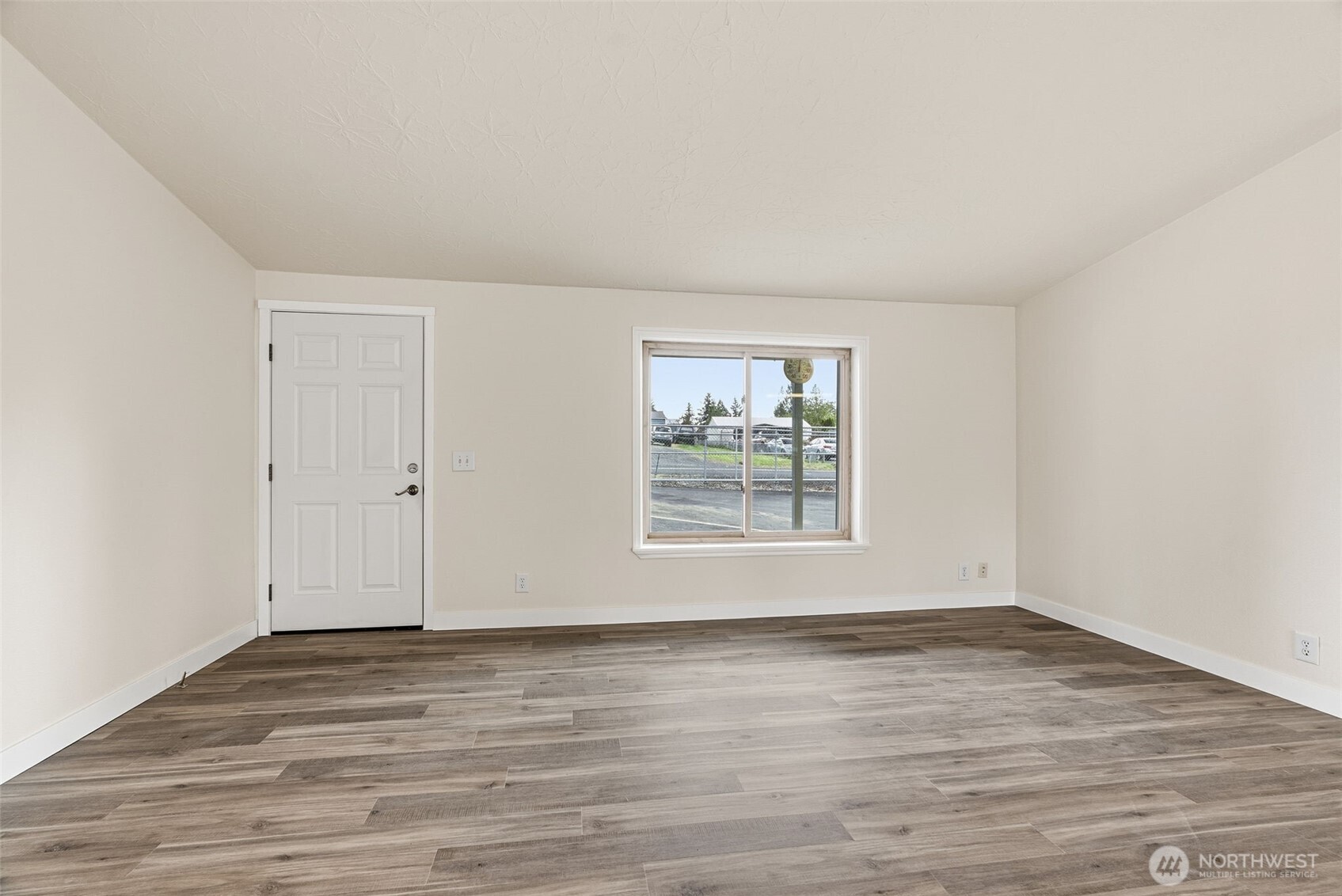 123 Sandra Road Silverlake, WA 98645 - Photo 4 of 30 Gallery Image 4