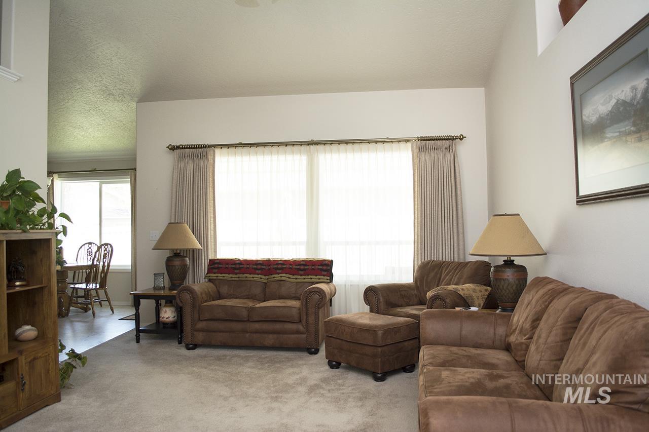 1520 Pilot Street Payette, ID 83661 - Photo 2 of 25