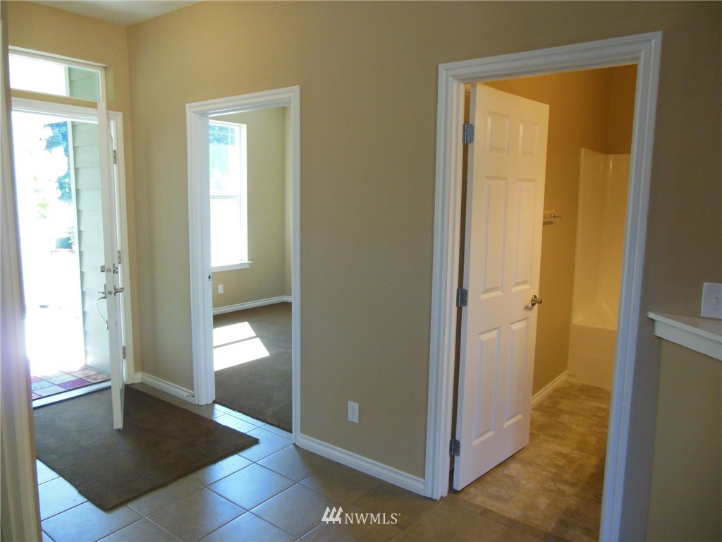 391 Lofgrin Road Sequim, WA 98382 - Photo 8 of 10
