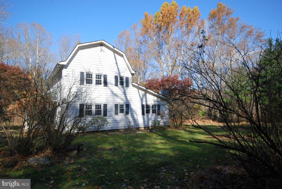 3334 Fiery Run Road Linden, VA 22642 - Photo 16 of 20 Gallery Image 16