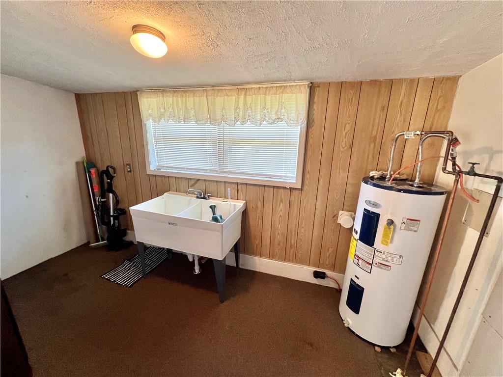 409 1st Street Chestnut Ridge, PA 15422 - Photo 16 of 31 a room with furniture and window