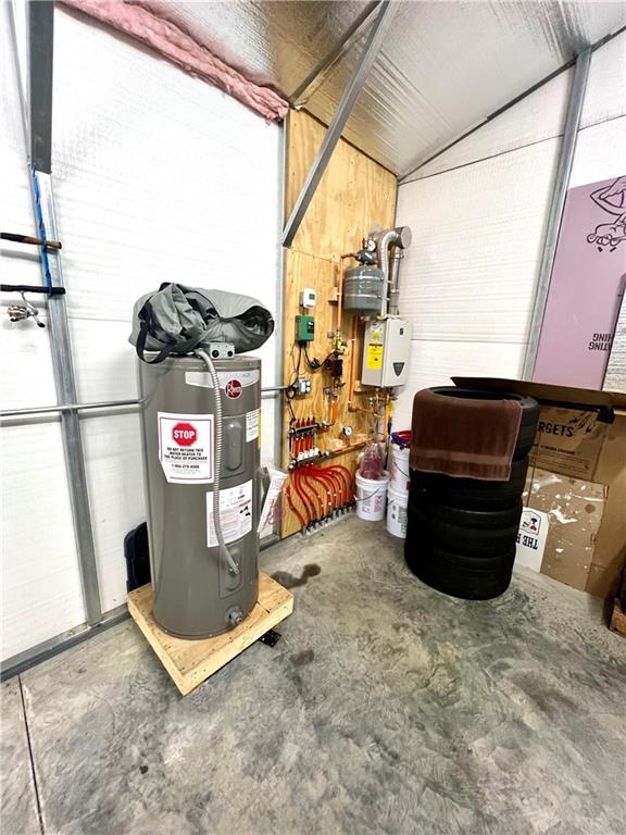 409 1st Street Chestnut Ridge, PA 15422 - Photo 5 of 31 a view of storage and utility room