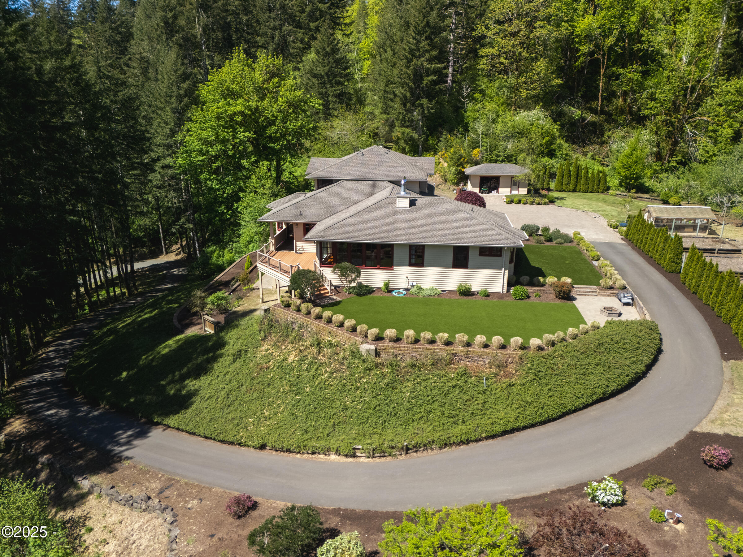 245 Olalla Road Toledo, OR 97391 - Photo 42 of 47 Private Paved Drive