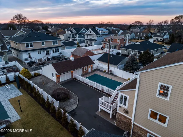 $1,750,000 | 305 Chicago Avenue, Point Pleasant Beach, NJ 08742