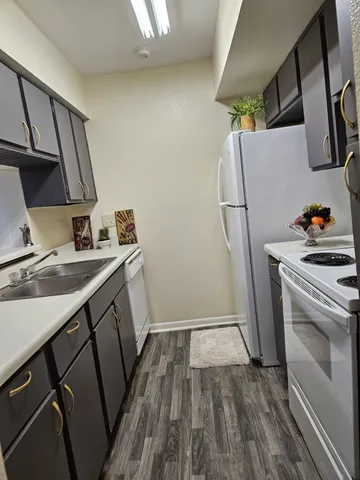 $995 | 8433 Hearth Drive, Unit 38, Houston, TX 77054