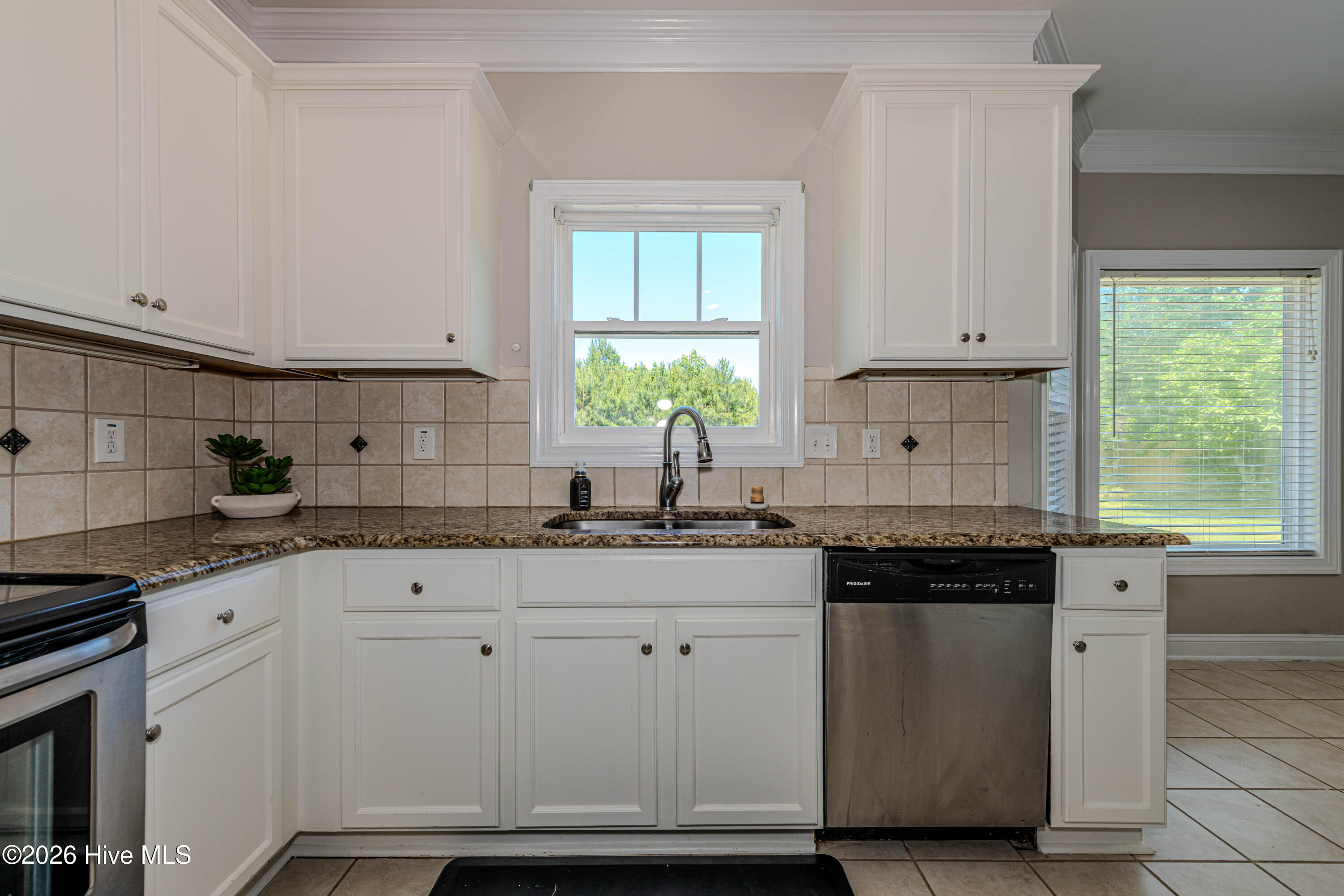 673 Morris Landing Road Holly Ridge, NC 28445 - Photo 25 of 125 Kitchen