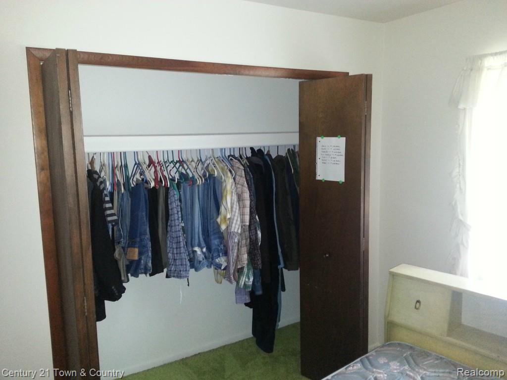 6516 Clarkston Road Clarkston, MI 48346 - Photo 13 of 19 Closet in bedroom 3