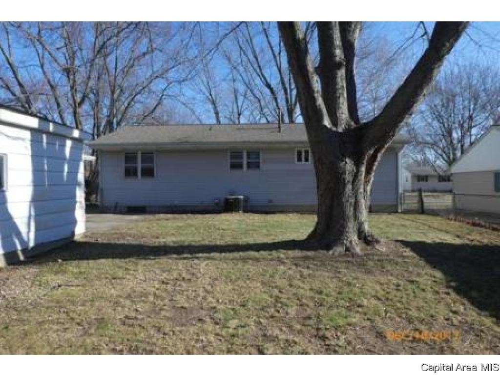 2105 Stonehenge Road Springfield, IL 62702 - Photo 22 of 23
