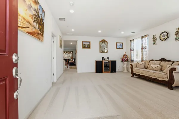 $875,000 | 805 Klamath Way, Hollister, CA 95023