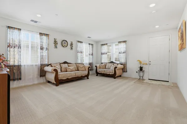 $875,000 | 805 Klamath Way, Hollister, CA 95023